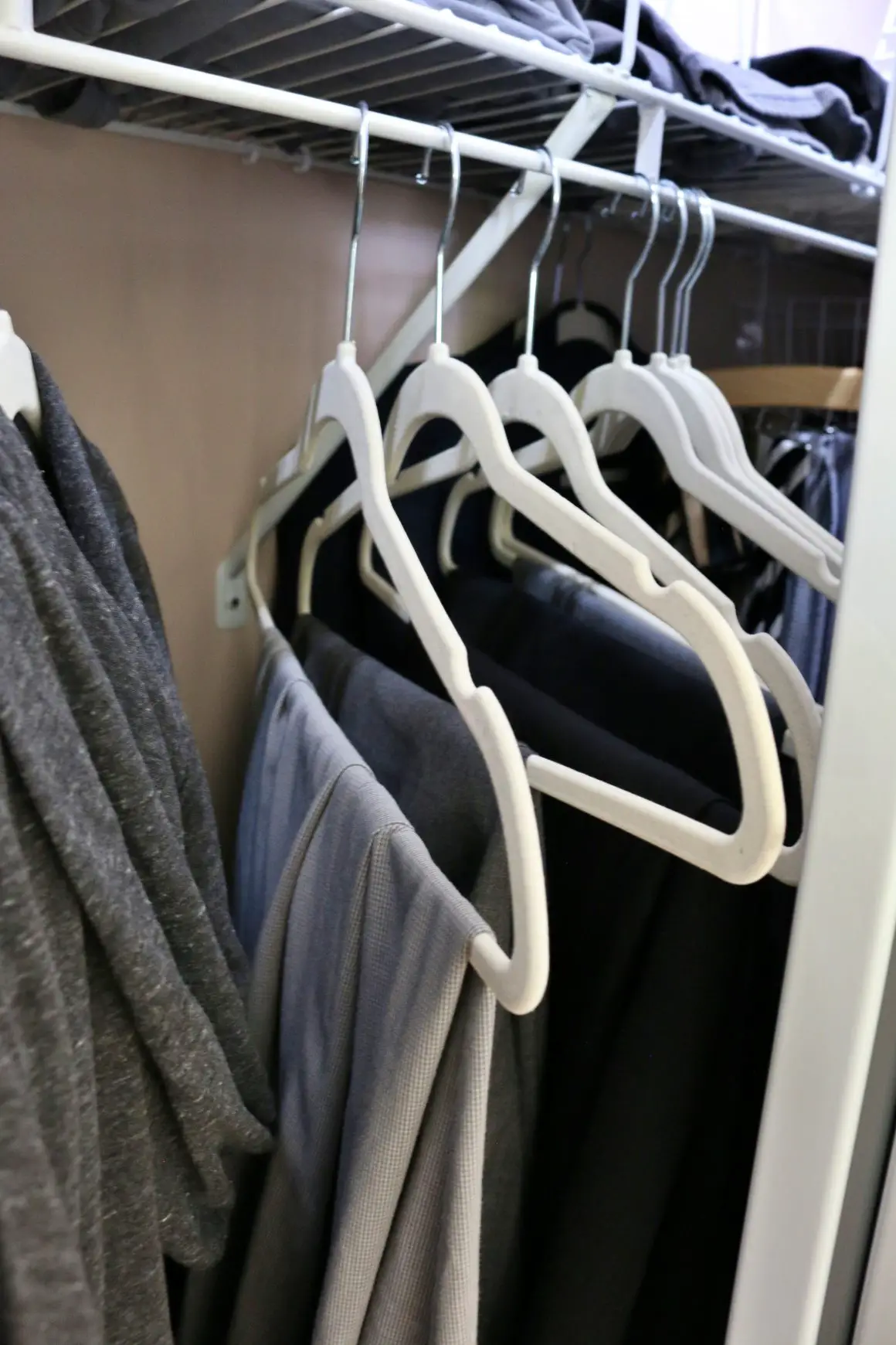 Velvet Hangers from Amazon
small closet organization
